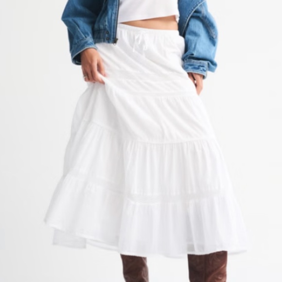 Abercrombie & Fitch Dresses & Skirts - Abercrombie Tie-Waist Tiered Maxi Skirt